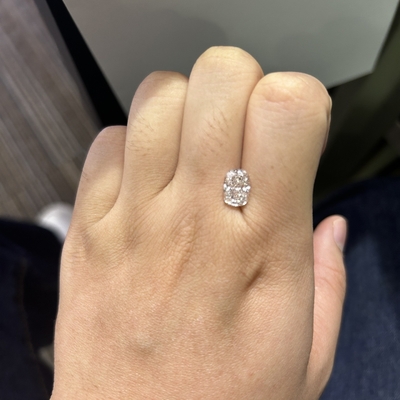 2.28CT کشن طولاني برش آزمايشگاهي الماس رشد VS1 وضوح F رنگ