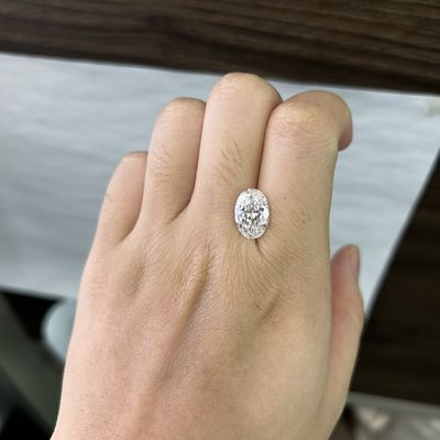 4.07 کارات VS2 E CVD آزمایشگاه ساخته شده الماس قطعه بیضی OEM ODM